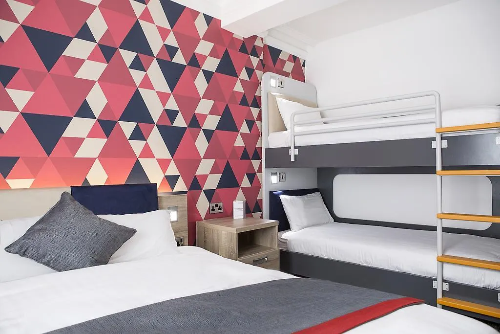 Cityroomz Edimburgo Hotel