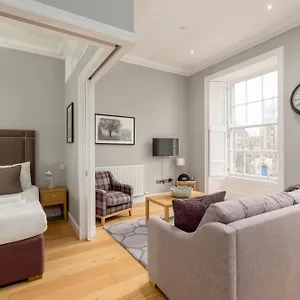 Apartment Destiny Scotland - Princes Street, Edinburgh