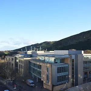 Apartamento Holyrood Park - Carparking Included!, Edimburgo