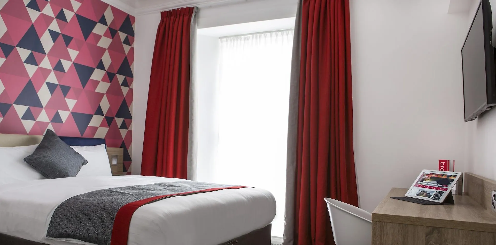 Cityroomz Edinburgh Hotel