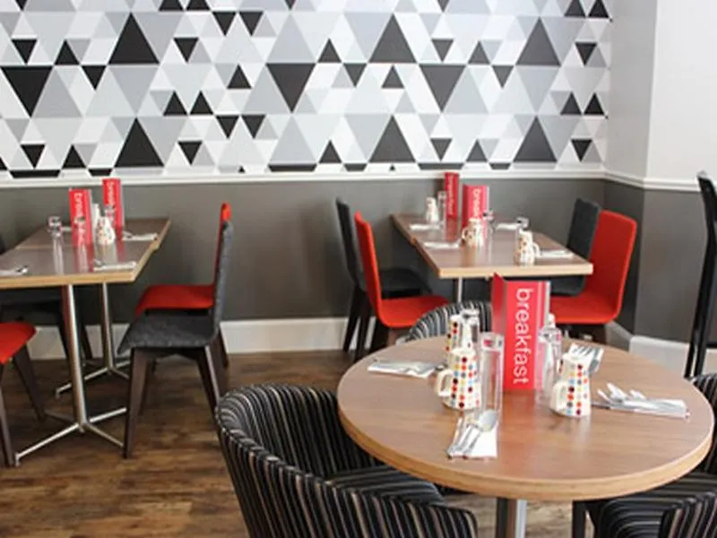 Cityroomz Edinburgh Hotel