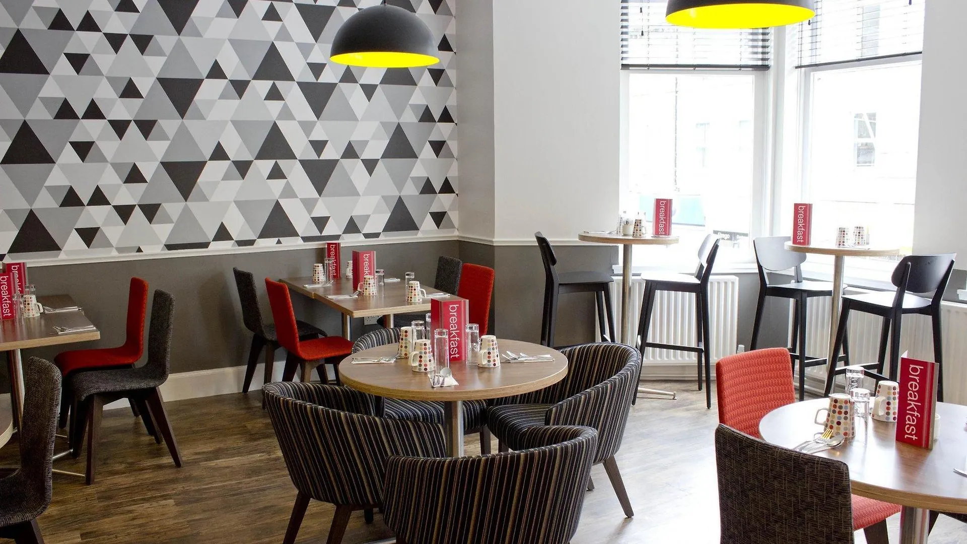 Cityroomz Edinburgh Hotel