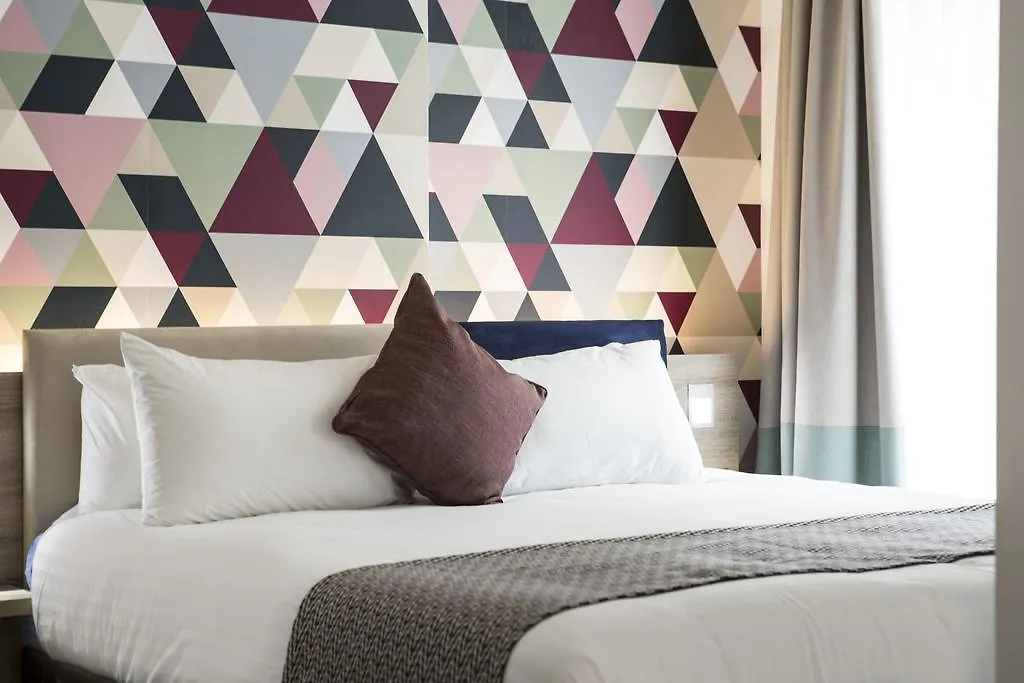 Cityroomz Edinburgh 3*,  United Kingdom