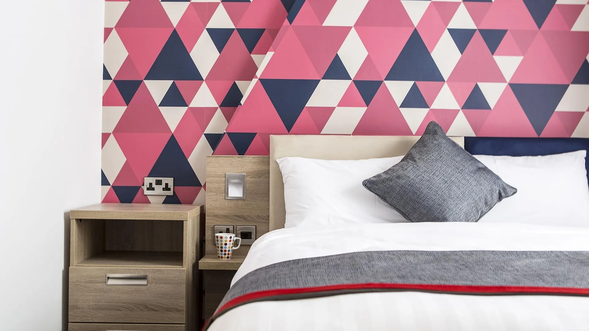 Cityroomz Edinburgh 3*,  Birleşik Krallık