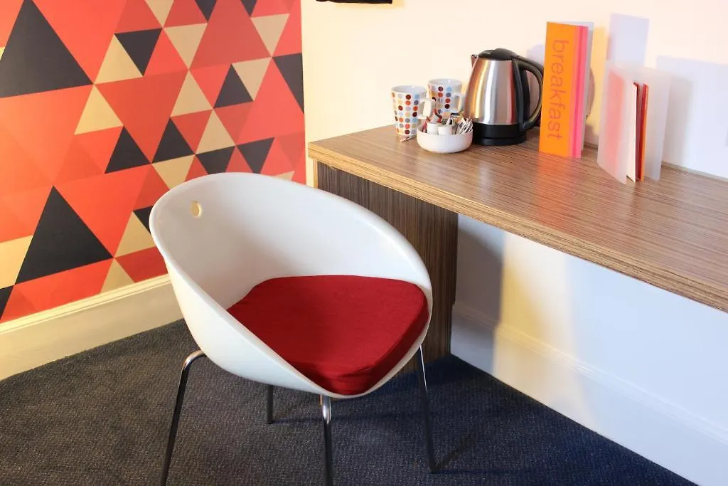 Cityroomz Edinburgh Otel
